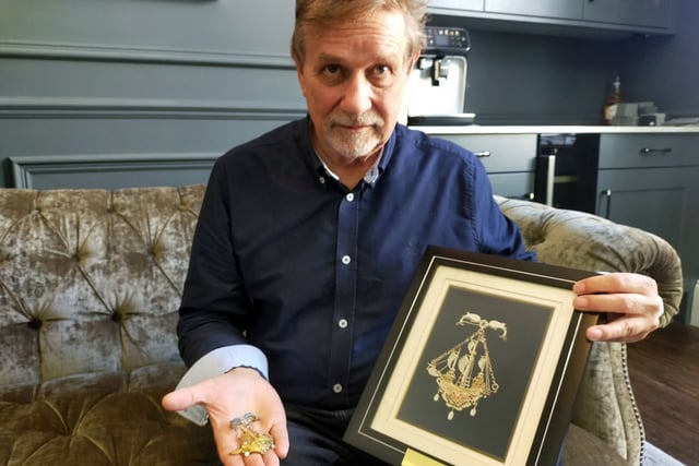Jeweller who made Queen a brooch