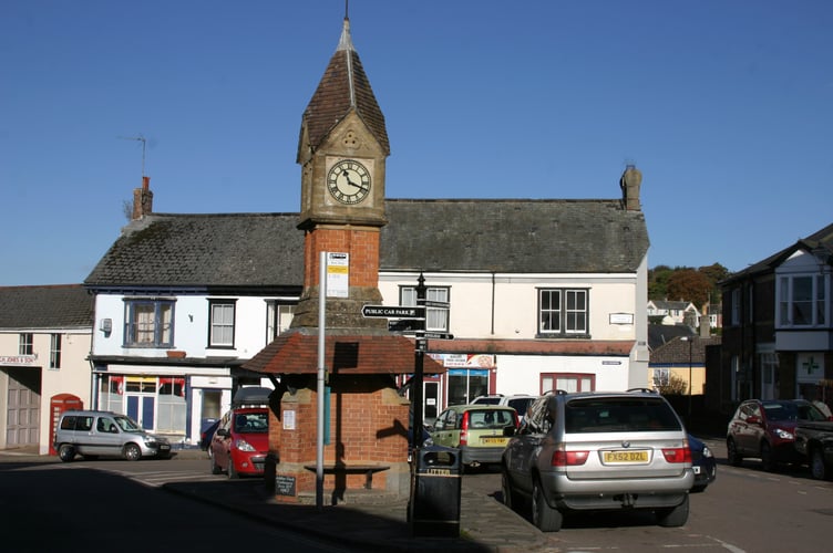 North Tawton Town Square. AQ 8882