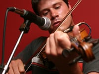 Folk singer Seth Lakeman surprise street session in Tavistock