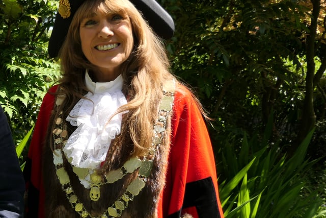 Mayor on the lookout for young green heroes