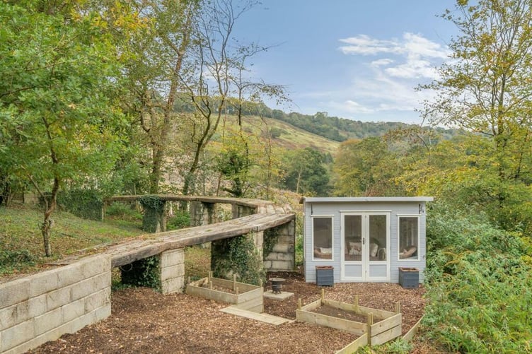 scrubtor cottage