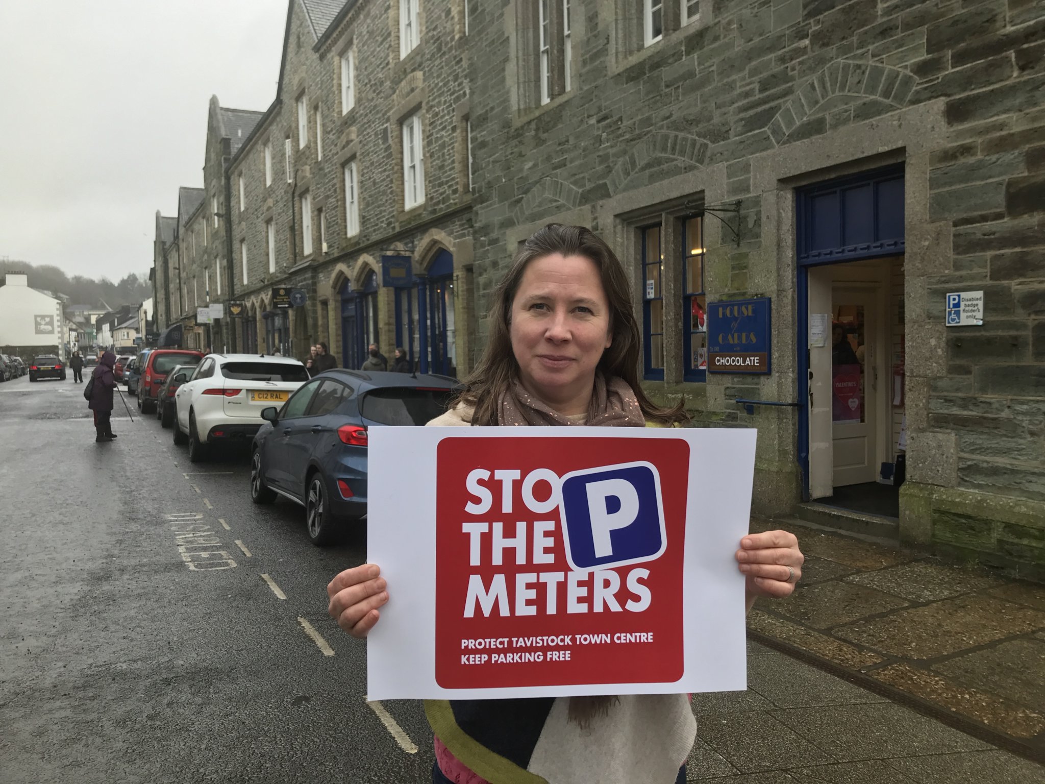 Town mayor enlists support in anti-parking charge protest