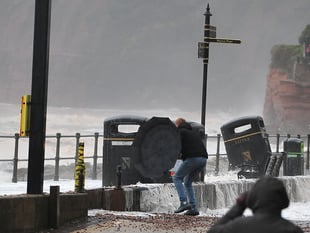 Storm Ciarán batters Devon 