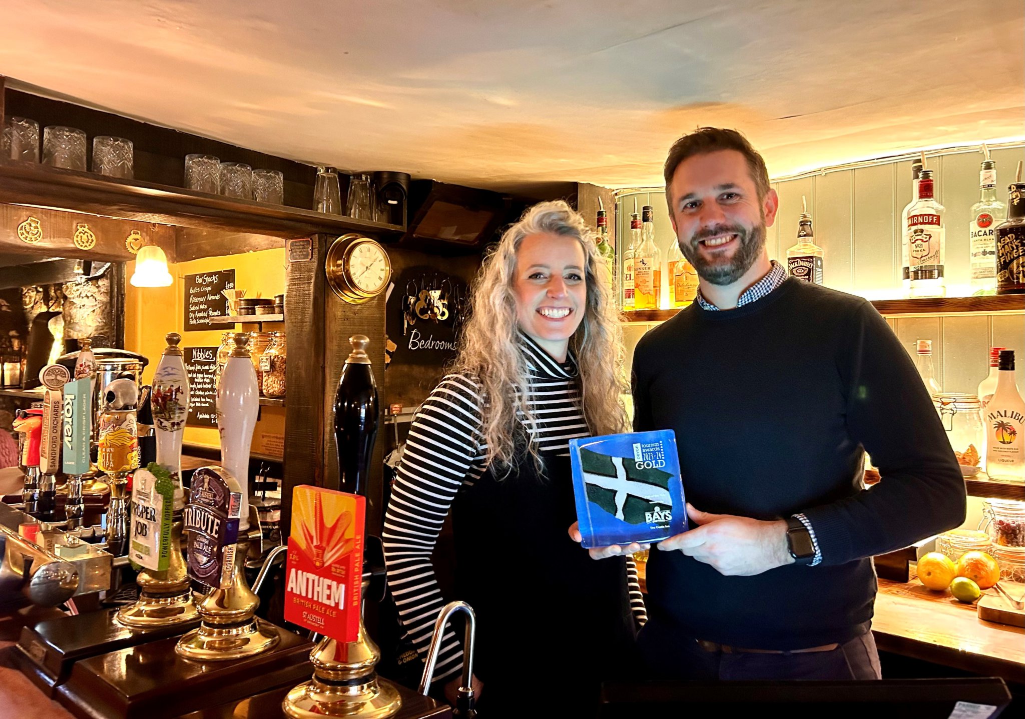 Pub landlord couple celebrate top title