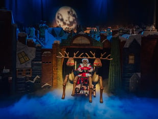 Catch Father     Christmas on stage