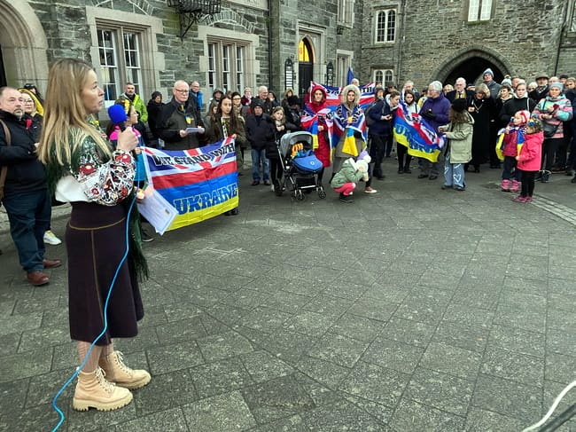 Ukrainian guests invite all to peace service