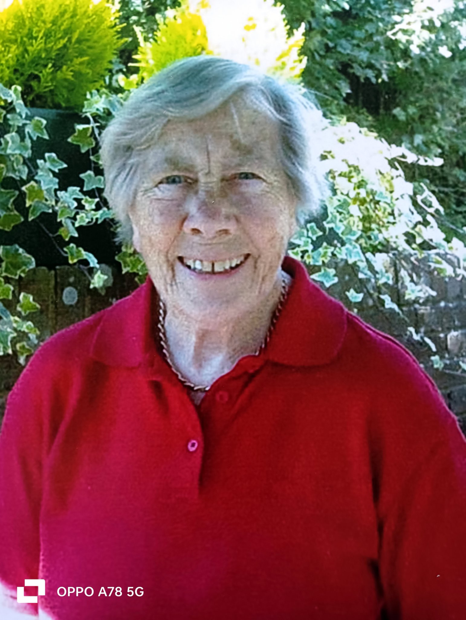 Tributes to inspiring historian and mum