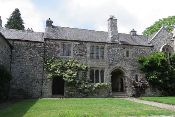 Cotehele House courtyard home of Sir Richard Edgcumbe