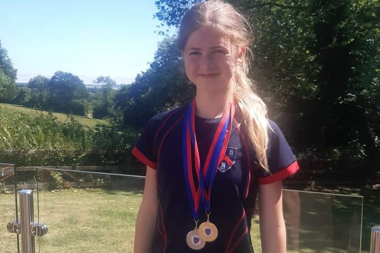 Lauren Blamey to run 5km in aid of a cancer charity after her inspirational friend Dotty King was diagnosed with the illness.