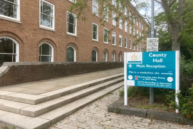 Council considers safety measures for politicians 