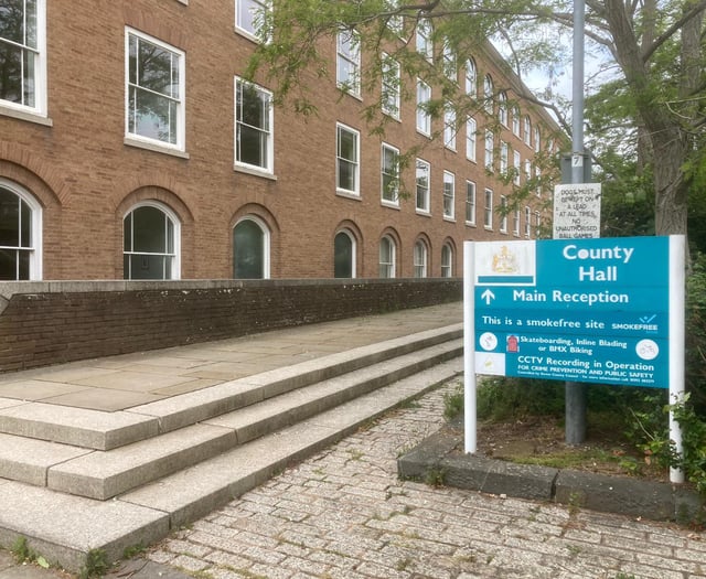Worker killed trying to save driver hit by concrete slab, inquest hears