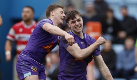 Ridl’s treble fires Exeter Chiefs to brink of the knockouts