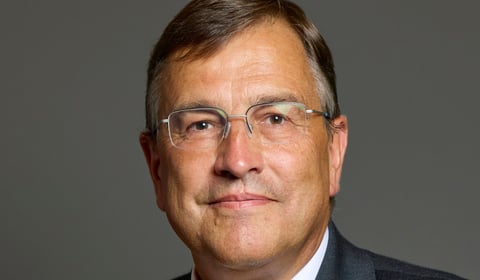 Devon MP calls for action on mobile home sites