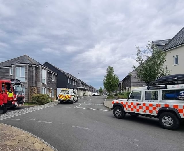 Volunteer rescuers support bomb emergency
