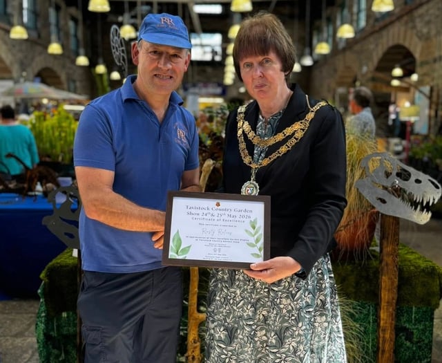 In pictures: Green-fingered awards at garden show