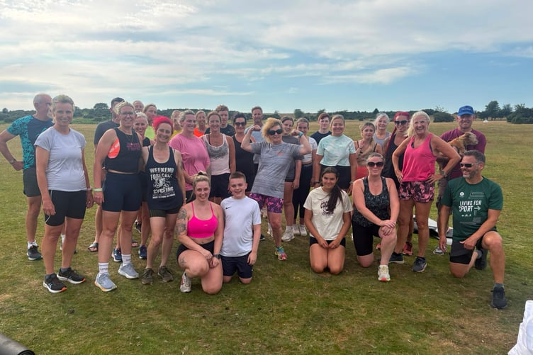 Keen gym bunnies joined a mass 1,000 repeat exercise outdoors in Whitchurch in aid of Tavistock Youth Cafe.