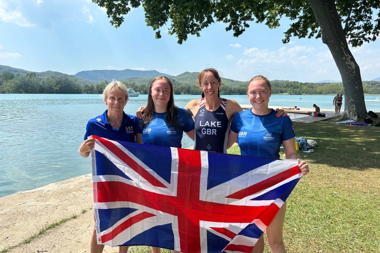 Helen Kula-Przezwnski, Hannah Walker,Sam Lake and Charlotte Lake triumphant at the European Triathlon Multi-sport Championship.