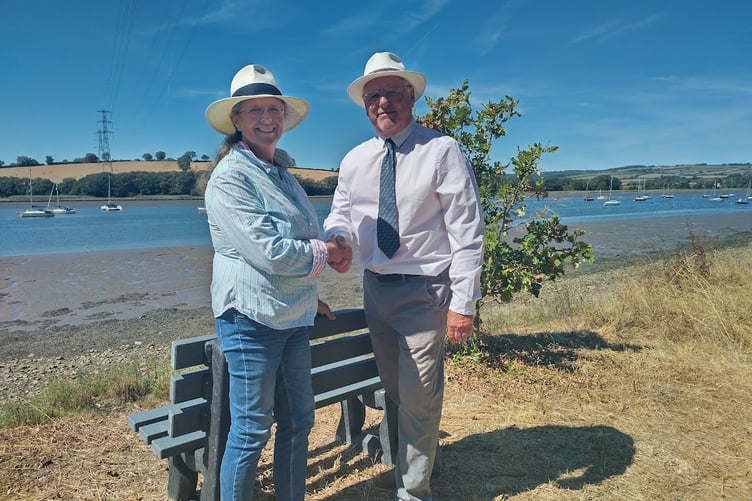 Weir Quay bench ceremonial handover to Bere Ferrers Parish Chairman Cllr Richard Leithall in memory of Doris Chapman.