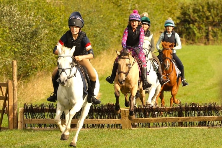 Spooners and West Dartmoor Hunt pony racing at Lamerton. Picture by Chris Cotterell.