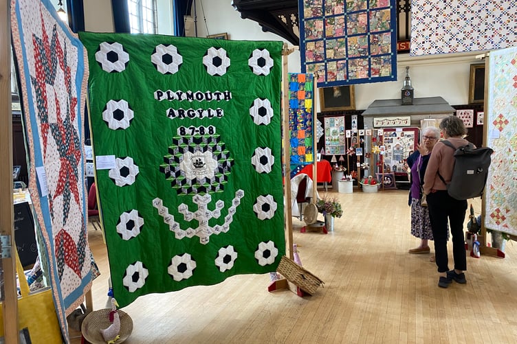 One of the earliest quilts at the Goosey Quilters' fortieth anniversary exhibition in Tavistock Town Hall.